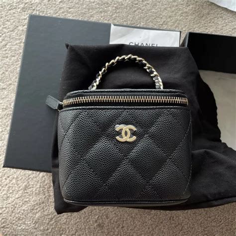 chanel vanity bag with chain.